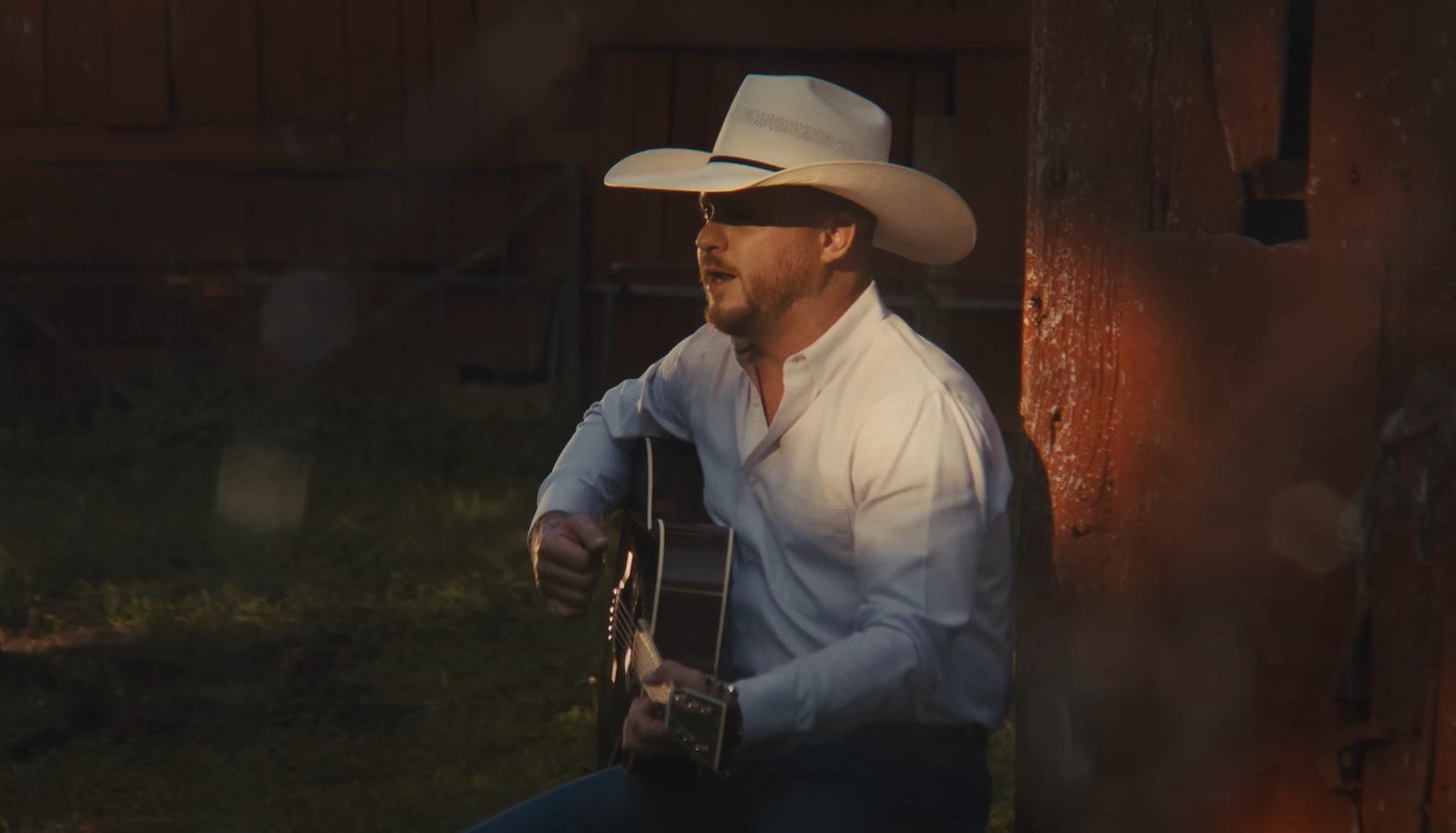 Cody Johnsonโs โDirt Cheapโ Wins Song of the Year At 2025 Nashville Songwriters Awards, Dolly Parton & Alabama Among Those Honored